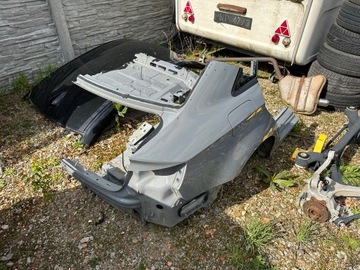 AUDI A3 8V5 SEDAN ĆWIARTKA PRAWA TYLNA BŁOTNIK