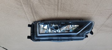 2H6941700A 2H6 AMAROK HALOGEN PRAVÝ