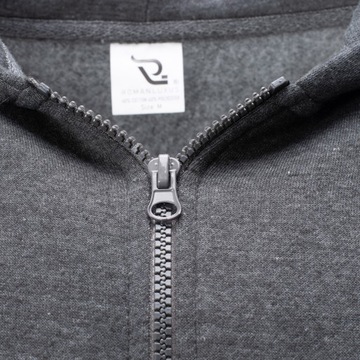 LUC02 r. M ОДНОТОННАЯ ТОЛСТОВКА НА МОЛНИИ С КАПЮШОНОМ