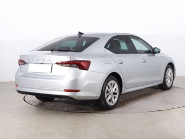 Skoda Octavia IV Liftback 1.5 TSI EVO 150KM 2021 Skoda Octavia 1.5 TSI, Salon Polska, Klima, zdjęcie 4