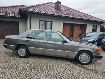 Mercedes W124 Sedan 2.0 118KM 1991 Mercedes Benz W124 E200 2,0 118 KM Stan Idealny, zdjęcie 7