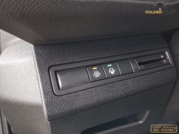 Peugeot 3008 II Crossover Facelifting  1.5 BlueHDi 130KM 2021 Peugeot 3008 1,5 hdi GT LINE alcantara kamera alu oplacony 1.5 Diesel, zdjęcie 23