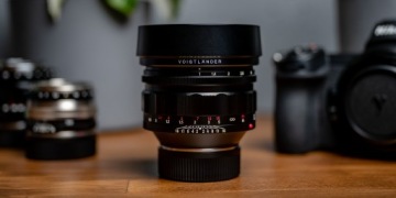 Объектив Voigtlander Nokton 50 mm f/1.0 для Leica M