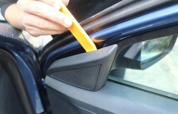 КЛЮЧИ, ИНСТРУМЕНТЫ, СЪЕМНИКИ ДЛЯ СНЯТИЯ ОБИВКИ