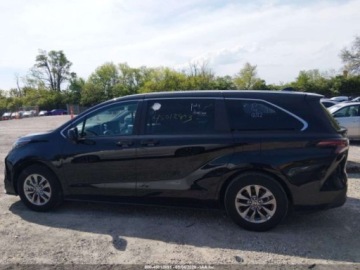 Toyota Sienna III 2025 Toyota Sienna Le 2025 2.5 Benzyna 245KM, zdjęcie 1