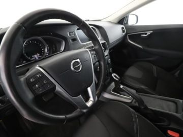 Volvo V40 II 2019 Volvo V40 automat full LED navi klima auto, zdjęcie 13