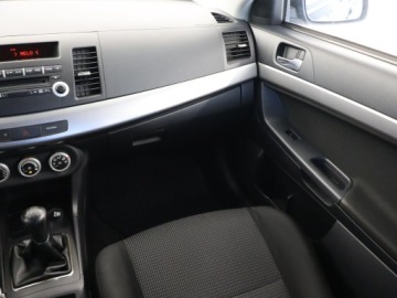 Mitsubishi Lancer IX Sedan 1.5 MIVEC 109KM 2008 Mitsubishi Lancer 1.5 MIVEC, Salon Polska, Klima, zdjęcie 7