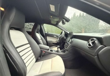 Mercedes Klasa A W176 Hatchback 5d 1.6 180 BlueEFFICIENCY 122KM 2013 Mercedes-Benz Klasa A Mercedes-Benz Klasa A 180 1.6 Benzyna 122KM, zdjęcie 26