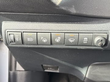 Toyota Corolla XII TS Kombi 2.0 Hybrid Dynamic Force 184KM 2021 Toyota Corolla 2.0 Hybrid GR Sport Seria E21 (2019, zdjęcie 18