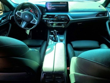 BMW Seria 5 G90-91 2023 BMW Seria 5 530e 2023 2.0 Hybryda 288KM, zdjęcie 8