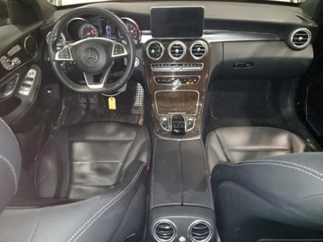 Mercedes Klasa C W205 2018 Mercedes-Benz Klasa C 2018 MERCEDES-BENZ C 300 4MATIC 2.0 Benzyna 241KM, zdjęcie 8