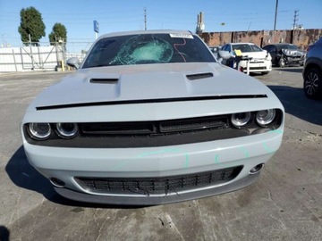 Dodge Challenger III 2021 Dodge Challenger Sxt 2021 3.6l 3.6 Benzyna 303KM, zdjęcie 5