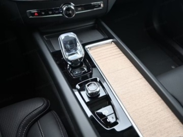 Volvo XC60 II 2026 VOLVO XC60 B5 AWD Ultra Bright Suv (264KM) 2026, zdjęcie 8