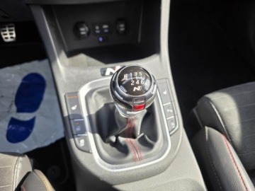 Hyundai i30 III Hatchback N 2.0 T-GDI 275KM 2019 HYUNDAI i30 FASTBACK N Performance 2.0l benzyna 275KM 67,980km w ASO, zdjęcie 15