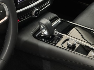 Volvo V60 II  Kombi Plug-in 2.0 T6 Plug-In Hybrid 350KM 2023 Volvo V60 T6 Plug In Core Kamera cofania LED CarPlayAndroid Auto ACC, zdjęcie 7