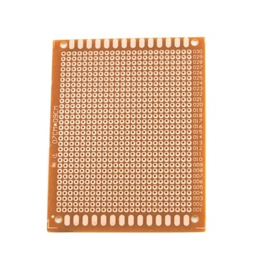 Универсальная односторонняя плата Arduino размером 7х9 см.