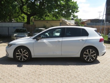 Volkswagen Golf VIII Hatchback 1.0 TSI 110KM 2020 VW Golf 1.0 TSI, Salon Polska, Serwis ASO, zdjęcie 2
