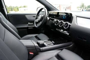 Mercedes GLA II Off-roader 1.3 200 163KM 2020 Mercedes-Benz GLA Faktura VAT, Kola zimowe gratis, Polska Salon 1.3 163KM, zdjęcie 20
