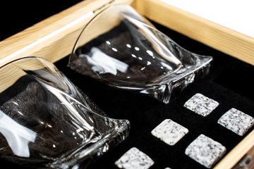 НАБОР ДЛЯ ВИСКИ в коробке СТАКАНЫ ПОДАРОК ​​САНТЫ кубики для напитков WS4