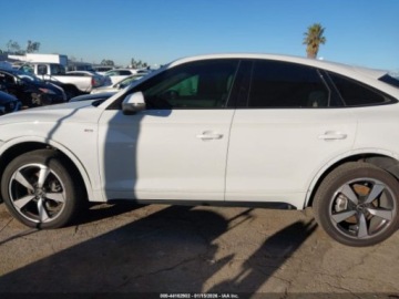 Audi 2023 Audi Q5 Sportback Premium Plus 45 Tfsi S Line Quattro S Tronic 2023 2.0, zdjęcie 2