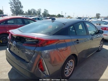 Toyota Prius IV 2021 Toyota Prius 2021r., 1.8L 1.8 Hybryda Plug-in 95KM, zdjęcie 3