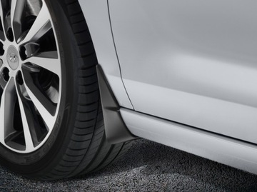 Hyundai i30 (2016-) Chlapacze przód