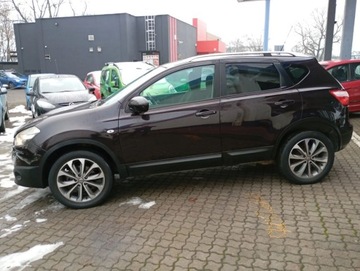 Nissan Qashqai I Crossover 2.0 dCi 150KM 2010 Nissan Qashqai 2.0 dCi PANORAMA dach piekna CZARNA perla 2.0 Diesel 150KM, zdjęcie 5