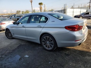 BMW Seria 5 G30-G31 2019 BMW Seria 5 530E 2019 2.0l 2.0 Hybryda 248KM, zdjęcie 1