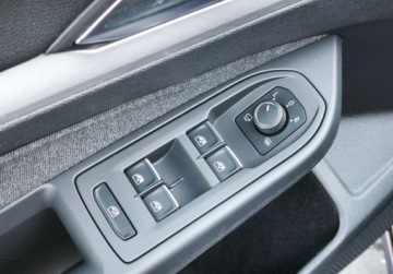 Volkswagen Golf VIII Variant 2.0 TDI 115KM 2024 Volkswagen Golf Variant Variant Life Pakiety, ACC, ergoActive z masazem i, zdjęcie 19