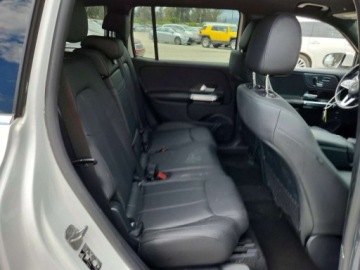 Mercedes GLB 2023 Mercedes-Benz GLB 250 2023 2.0 Benzyna 221KM, zdjęcie 10