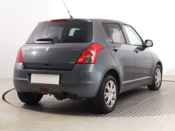 Suzuki Swift IV 2009 Suzuki Swift 1.3, 4X4, Klima, Klimatronic, zdjęcie 4