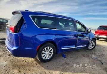 Chrysler Pacifica II 3.6 V6 291KM 2019 Chrysler Pacifica benzyna automat 3,6L KUPIONY w transporcie do Polski, zdjęcie 5