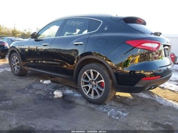 Maserati Levante 2017 Maserati Levante 2017 Maserati Levante S 3.0L 3.0 Benzyna 424KM, zdjęcie 2