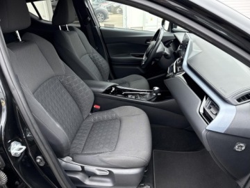 Toyota C-HR I Crossover Facelifting 1.8 Hybrid 122KM 2020 Toyota C-HR 1.8 Hybrid Style 1.8 Hybrid Style, zdjęcie 6