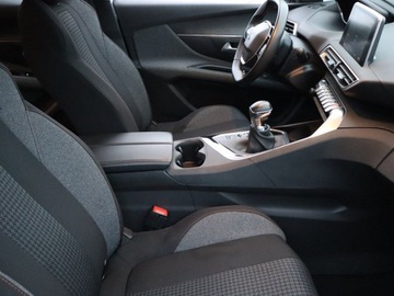 Peugeot 3008 II Crossover Facelifting  1.2 PureTech 130KM 2021 Peugeot 3008 1.2 PureTech, Salon Polska, zdjęcie 8