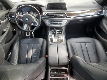BMW Seria 7 G70 2022 BMW Seria 7 740i 2022 3.0l 3.0 Benzyna 335KM, zdjęcie 8