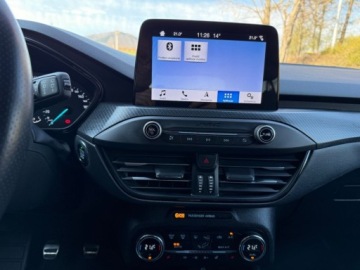 Ford Focus IV Hatchback 1.5 EcoBoost 150KM 2019 Ford Focus Full LedNaviAsystent ParkowaniaST-LINEFull OpcjaORYGINALNY LAKI, zdjęcie 17