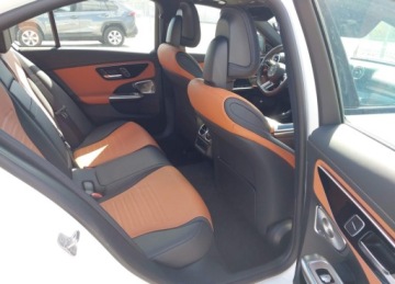 Mercedes Klasa C W206 Limuzyna 2.0 300 258KM 2024 Mercedes-Benz Klasa C MERCEDES-BENZ C 300 2.0 Benzyna 259KM, zdjęcie 5