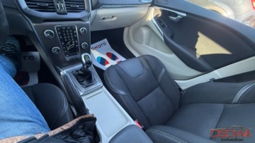 Volvo V40 II Cross Country D3 150KM 2015 Volvo V40 2.0d3 204KM bi xenon asyst.park Navi kamera panorama zamiana 1, zdjęcie 26