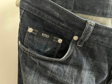 Spodnie jeansowe jeansy męskie HUGO BOSS niebieskie r. 34/32