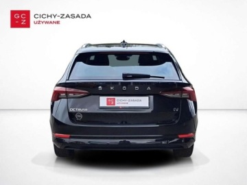 Skoda Octavia IV Kombi Plug-in 1.4 TSI iV Plug-In Hybrid 204KM 2022 Skoda Octavia serwis ASO 1.4hybr. 204KM bezwypadkowy MatrixLED SmartLink h, zdjęcie 3