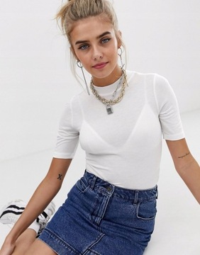 ОДНОТОННЫЙ ТОП С КОРОТКИМИ РУКАВАМИ