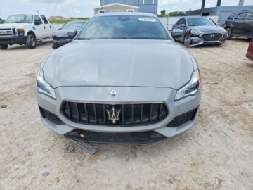 Maserati Quattroporte II 2022 Maserati Quattroporte 2022 MASERATI QUATTROPORTE MODENA 3.0 Benzyna 430KM, zdjęcie 4