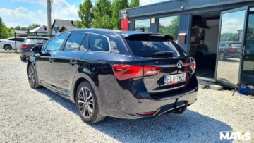 Toyota Avensis III Wagon Facelifting 2015 1.8 Valvematic 147KM 2016 Toyota Avensis 1.8BENZ Automat Navi kamera climatronic 100 bezwypadek 1.8, zdjęcie 1