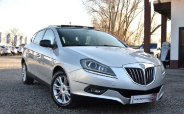 Lancia Delta III Hatchback 1.6 MultiJet 120KM 2010 Lancia Delta Alusy skora i alcantara idealny 1.6 Diesel 120KM, zdjęcie 14