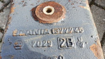 Łapa Wspornik Uchwyt Mocowanie Półresoru Scania R 1377745