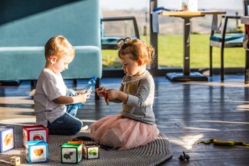 PIRAMIDA ZABAW KLOCKI WIEŻA EDUKACYJNA OWOCE