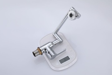 Хромированный поворотный смеситель для умывальника FLAMEN