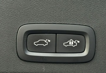 Volvo XC40 Crossover Plug-In 1.5 T5 Plug-in Hybrid 262KM 2021 Volvo XC 40 T4 Plug-In Navi Led Asystenci FV23 1.5 261KM, zdjęcie 4
