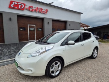 Nissan Leaf I Hatchback 5d Facelifting Elektryczny 109KM 2016 Nissan Leaf Sliczny Bialy elektryk 30KWH 149tys km Navi, kamera, automat f, zdjęcie 3